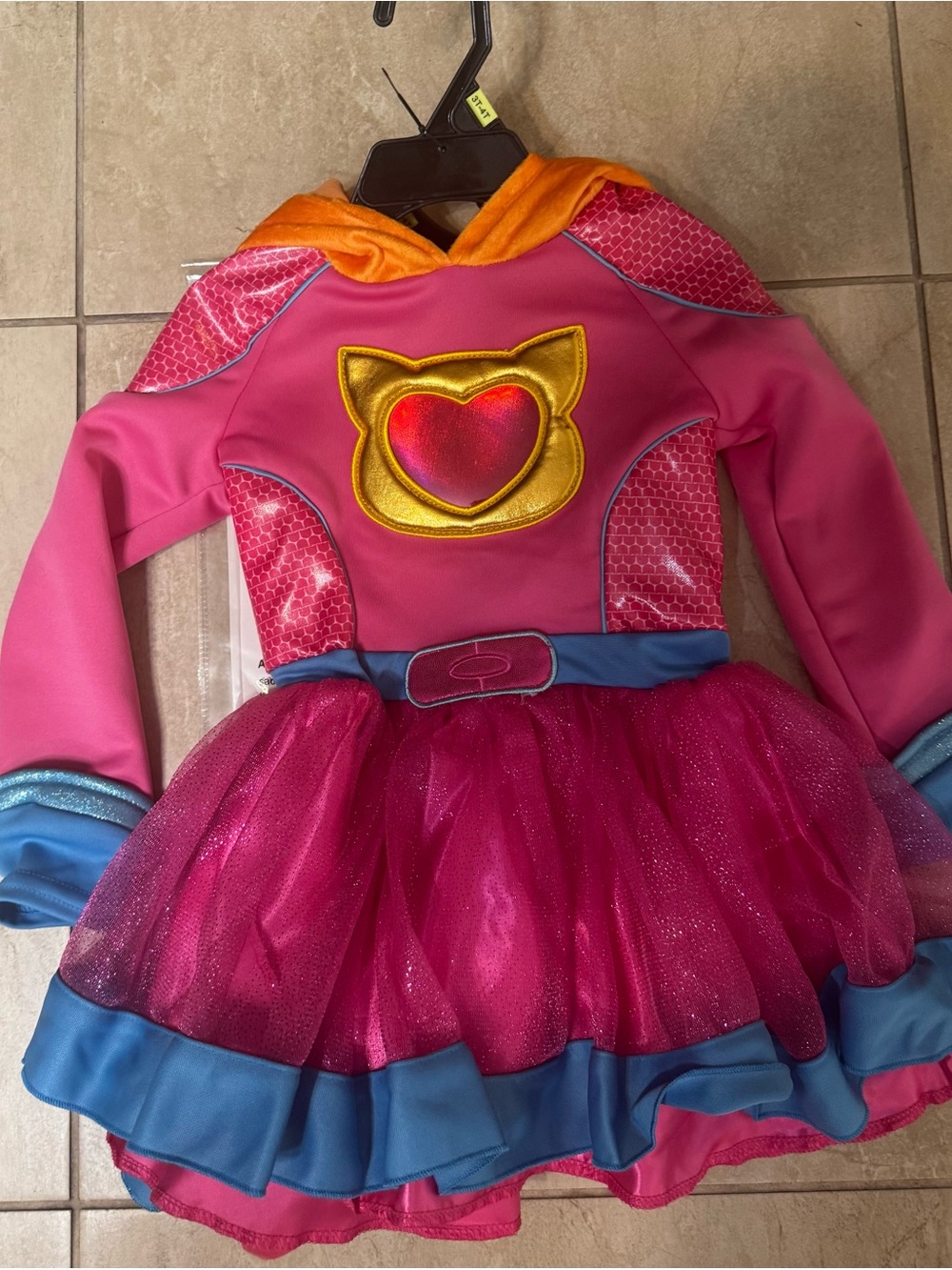 SuperKitties Ginny Costume - Picture 7 of 12